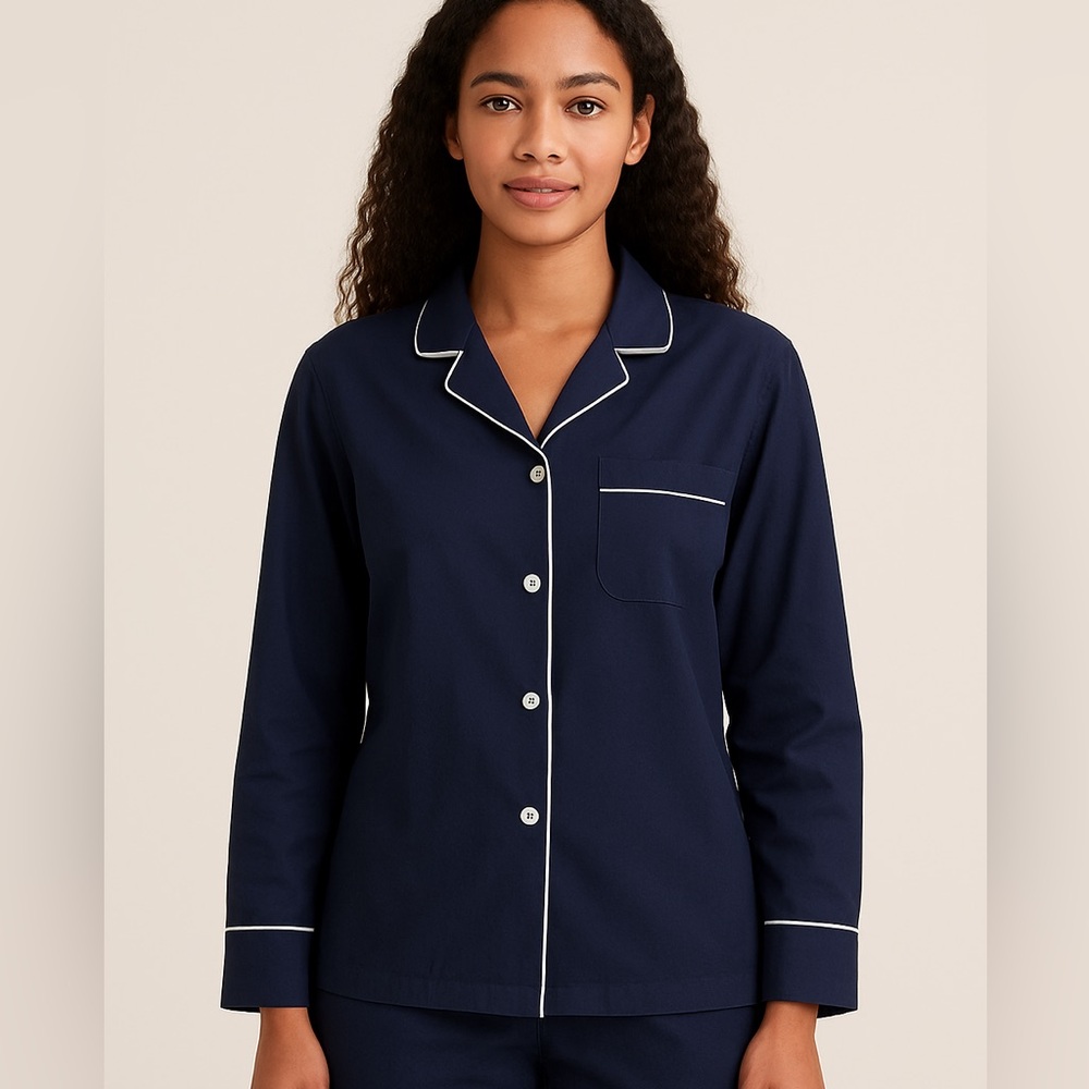 J CREW NWT Classic navy blue Pajama Top with White piping Trim smart and stylish